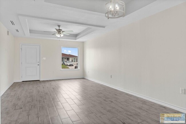 Photo - 690 Seminole Ln