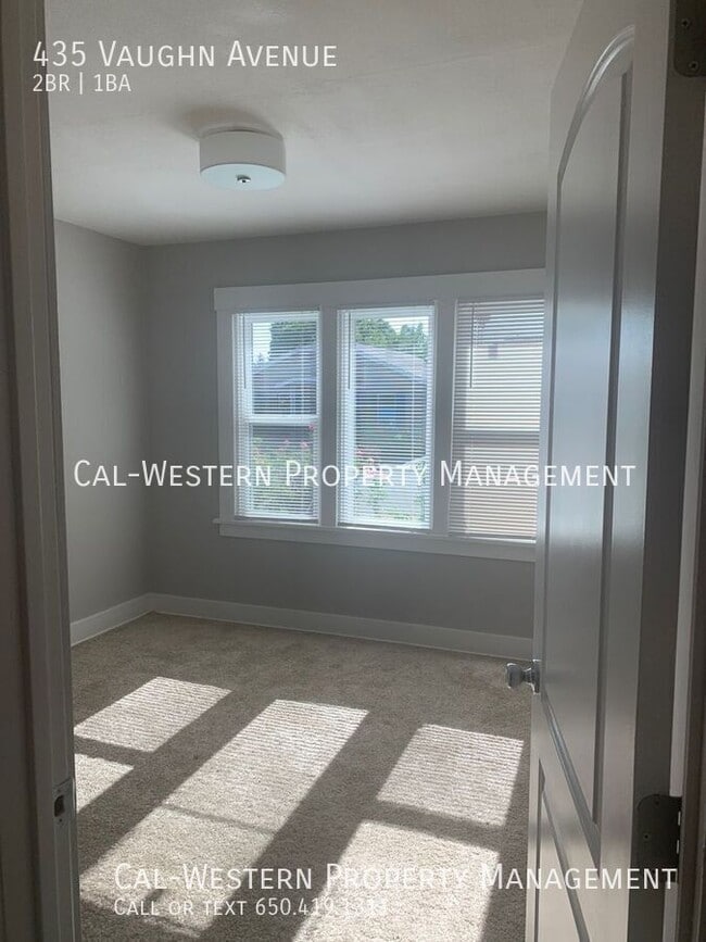 Photo - 435 Vaughn Ave