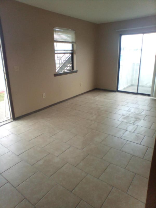 Building Photo - 902 Cynthia St