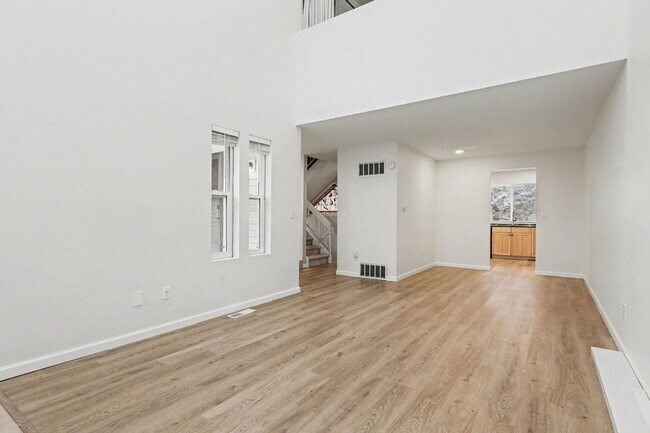 Photo - Spacious 2Bed/2.5Bath Townhouse in Central Denver