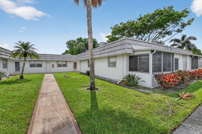 Photo - 94 Valencia C