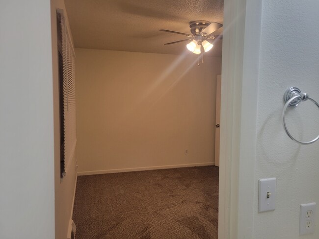 Building Photo - 2613 34th Ave