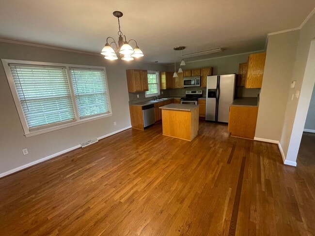 Photo - Large 4 bedroom 3 bathroom house with finished basement/bonus room