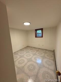 Photo - 61-25 Saunders St