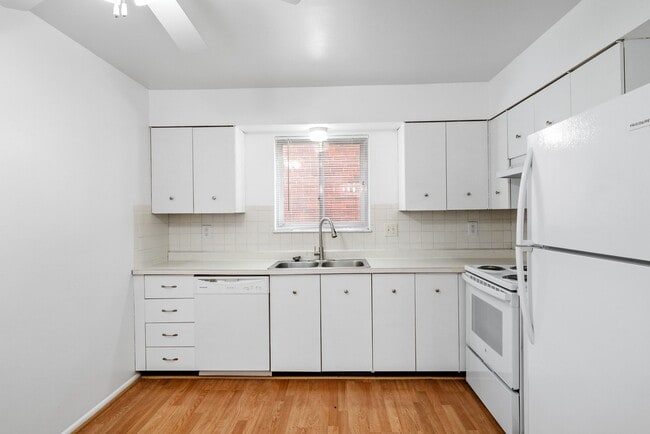Photo - 10023 Willdan Dr Unit B