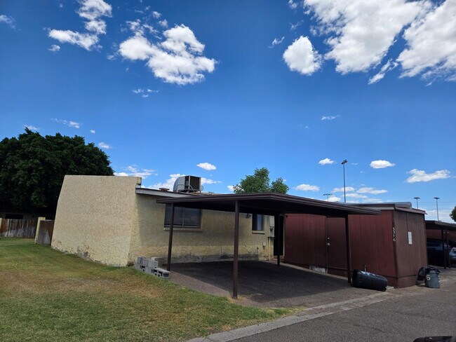 Building Photo - 3316 W Tangerine Ln