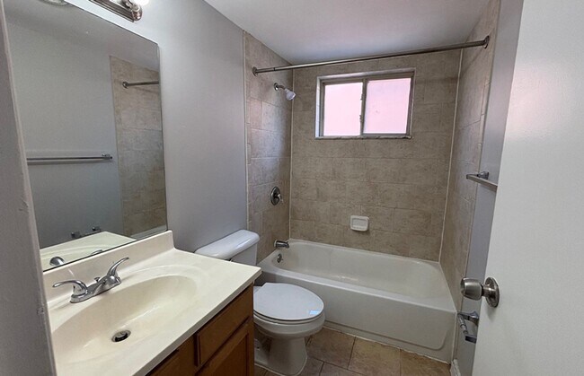 Photo - 545 Lowell Ave Unit 545-05