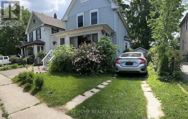 Photo - 4614 Eastwood Crescent