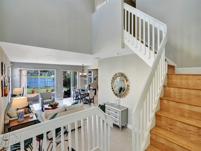Photo - 700 NW 158th Ln