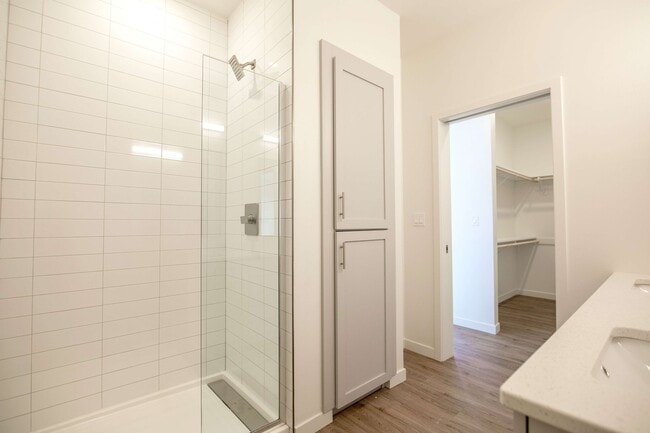 The Earl Apartments 2 Bed 2 Bath 1226
