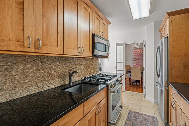 Photo - 72-10 112th St Unit 3B