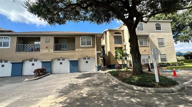 Building Photo - 7250 Westpointe Blvd Unit 1029