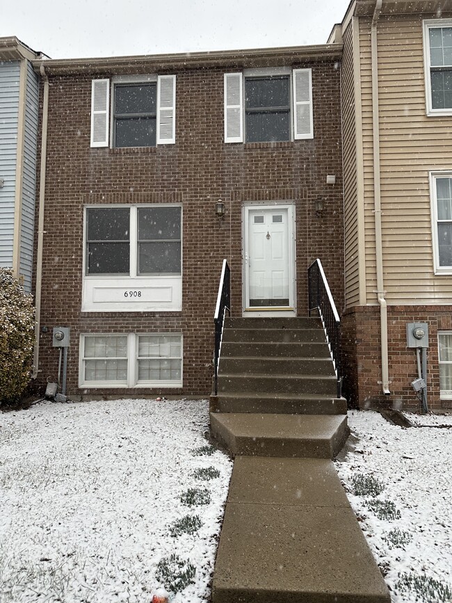 Photo - 6908 Doublebrand Ct Townhome