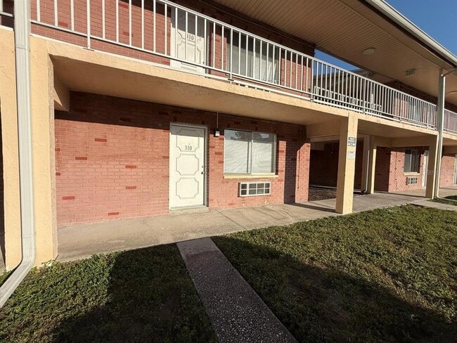 Building Photo - 3301 58th Ave S Unit 310