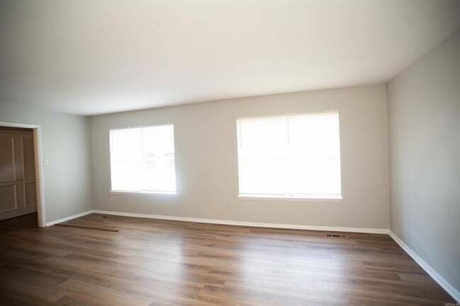 Photo - 101 S Plaza Dr