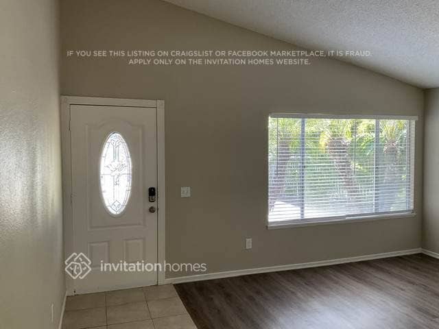 Photo - 2155 E Alondra St