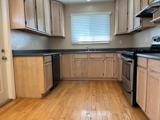 Kitchen - 3522 Faust Ave