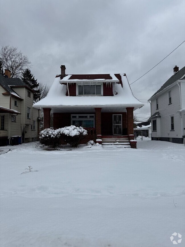 Building Photo - Single Family Home