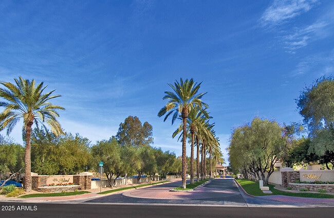 Photo - 10477 N 101st Pl