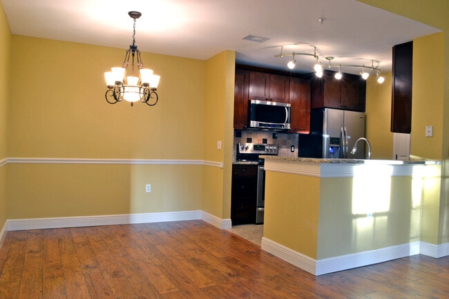 Photo - Luxury 3 bedroom 2 bath condo in Lakewood ...