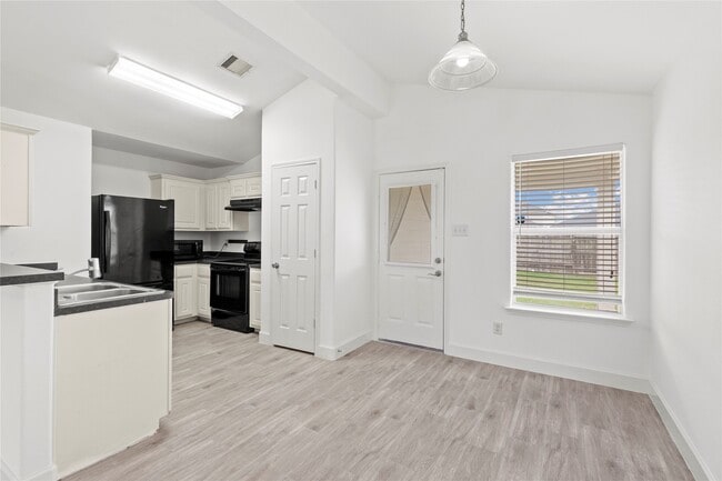 Photo - 4303 Sunflower Creek Ln