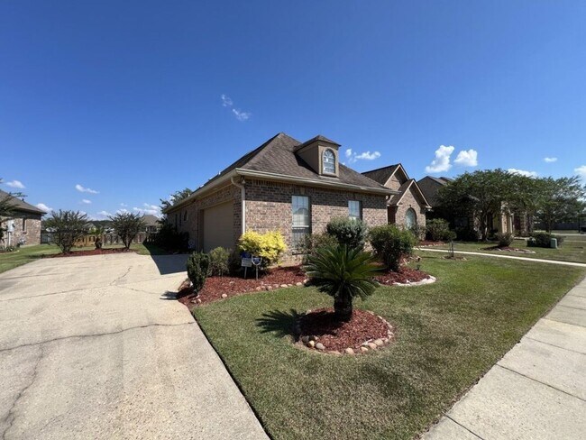 Photo - Beautifully Furnished 4-Bedroom Home in Za...