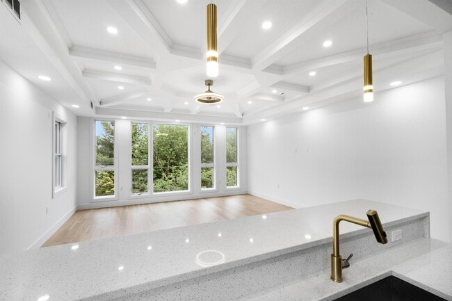 Photo - 125 Collard St