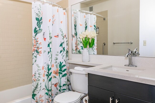 Photo - Maverick Station