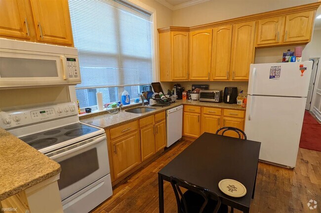 Building Photo - 5 br, 3 bath Triplex - 2312 N BROAD ST Unit C Rental