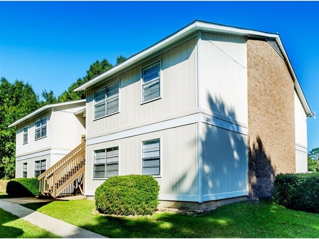 Photo - Four Seasons