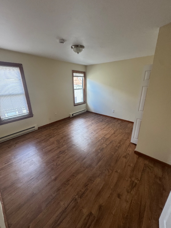 Photo - 231 Mechanic St Unidad 3R