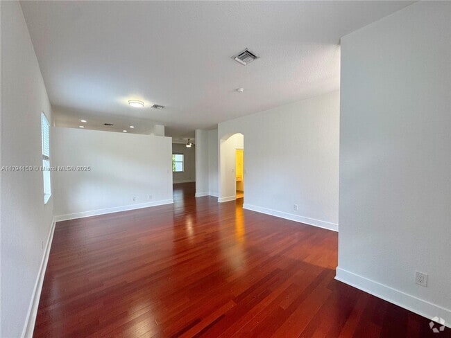 Building Photo - 4451 Laurel Pl Rental