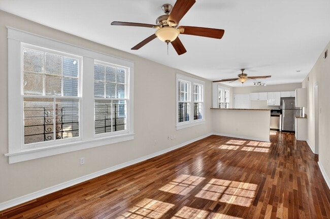 Photo - 3132 Robert St