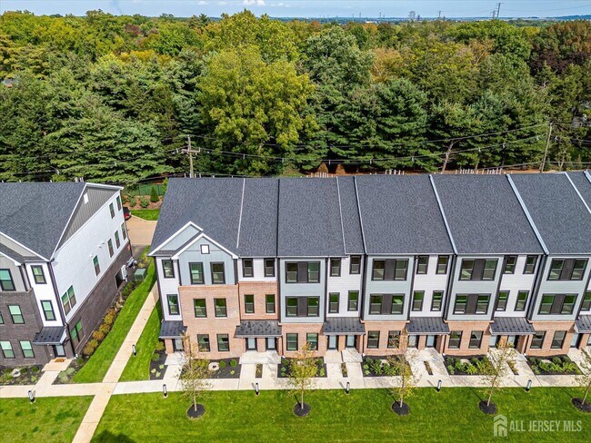 Photo - 624 Sadie Cir