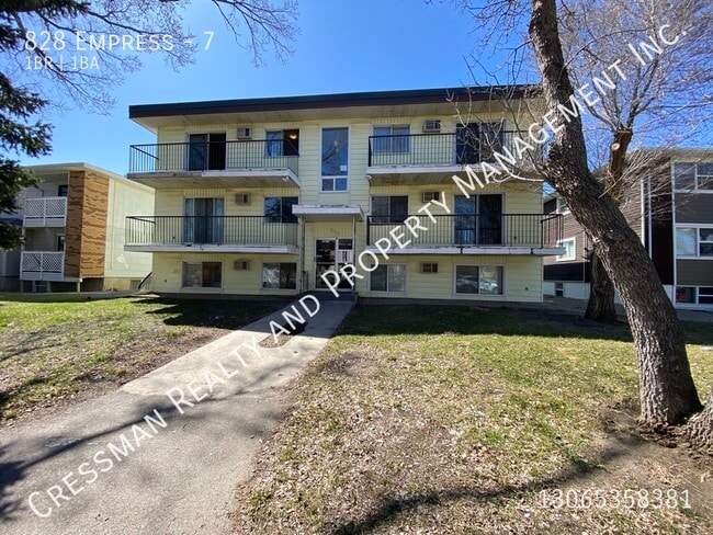 Building Photo - 1 bed 1 bath APARTMENT located in Rosemont, Regina, SK. Unit 7
