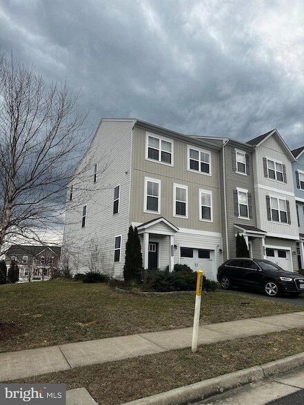 Photo - 1326 Hudgins Farm Cir Townhome