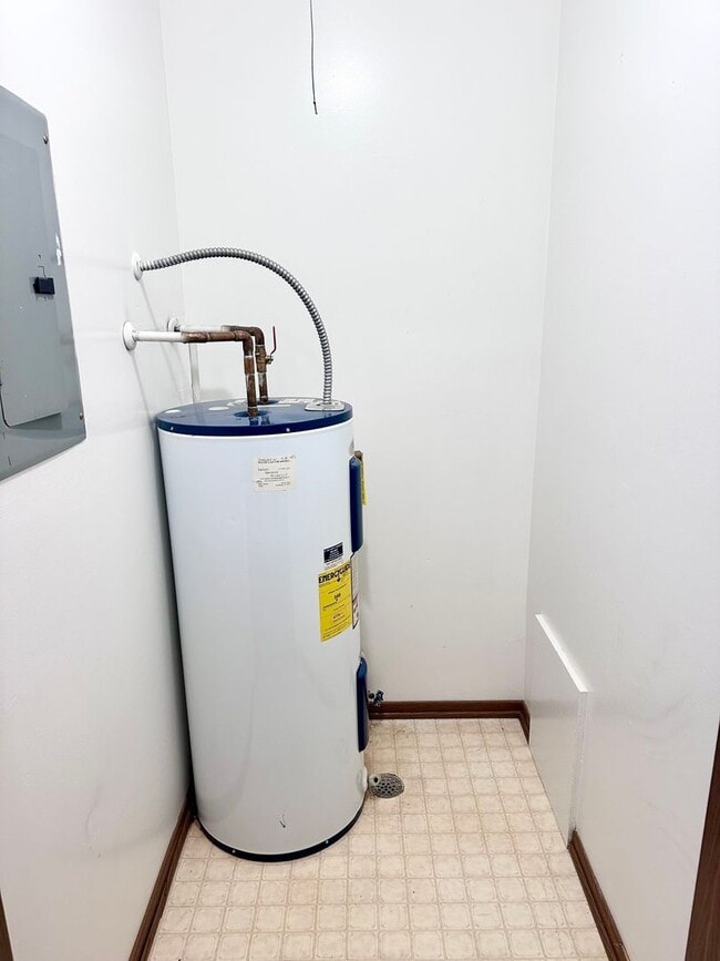 Photo - Indianola Park Apartments