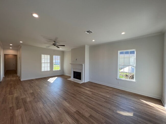 Photo - 3BR Home in Desirable Village at Conway – Prime Prairieville Location