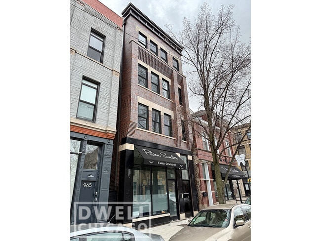 Photo - 969 W 18th St Unit 1
