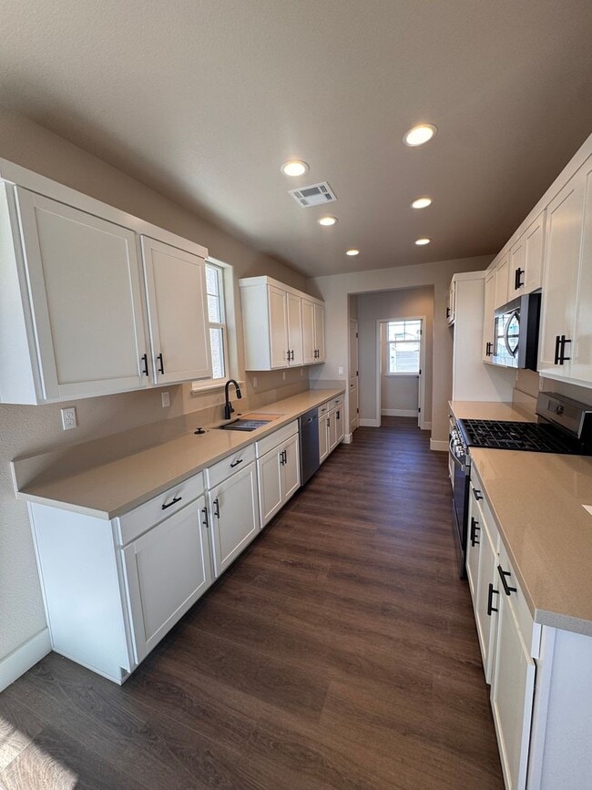 Photo - NEW! 3/2.5/2 Townhome in Gardnerville