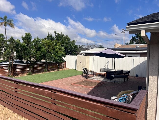 Large outdoor living space! - 3675 Cherokee Ave