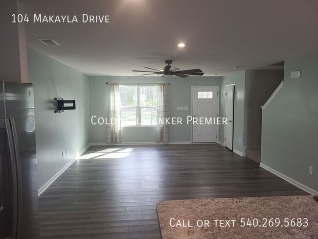 Photo - 104 Makayla Dr