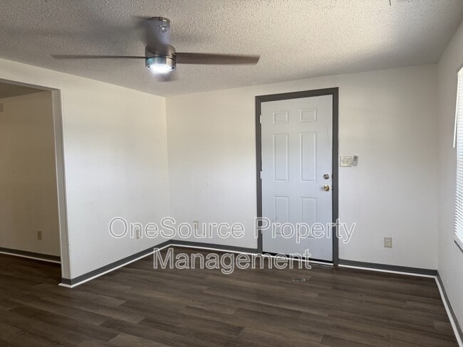 Photo - 539 W Georgia St