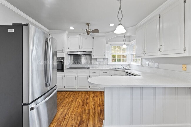 Photo - 4900 Briarwood Ln