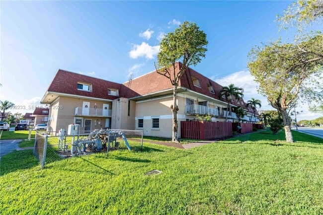 Building Photo - 250 NW 107th Ave Unit 205