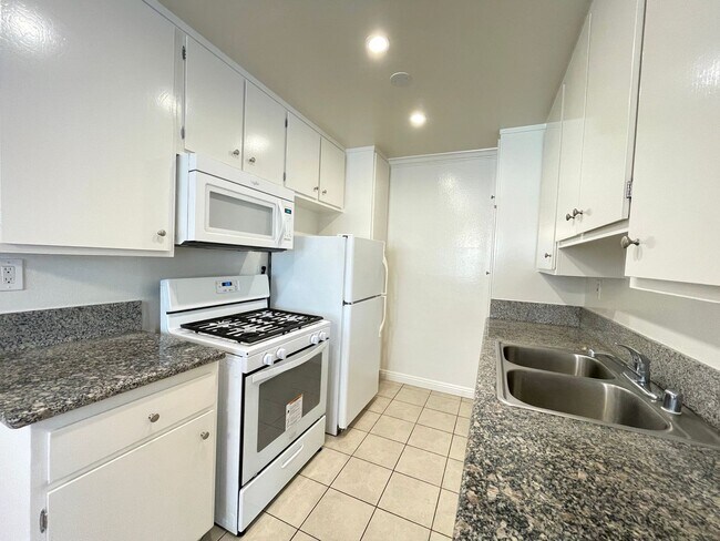 Photo - 3671 Jasmine Ave