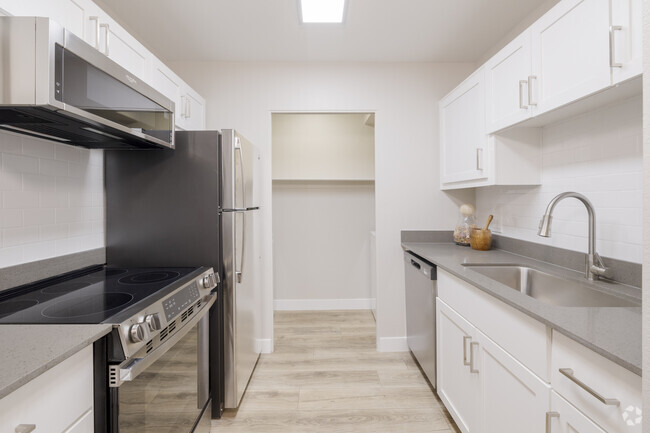 Interior Photo - Cobblestone Rental