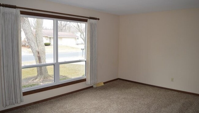 Photo - 1617 Grafton Rd