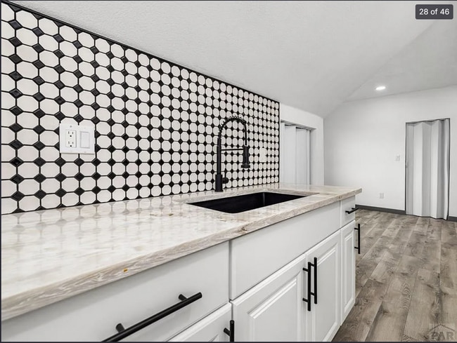 Photo - 1835 E 4th St