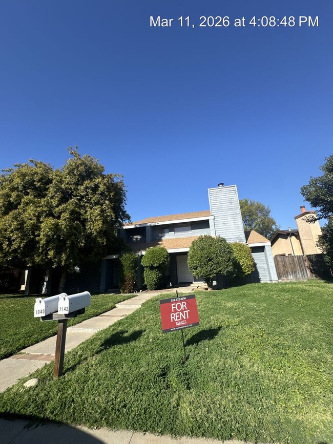 Building Photo - 3512 Unit 1942